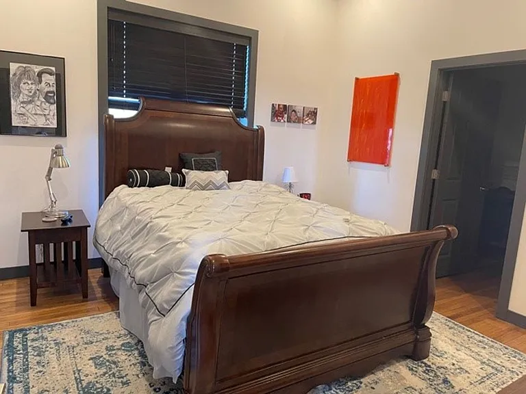 316 E Willow St — Photo 11