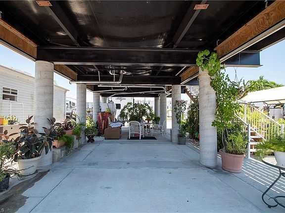 4th image of 675 Copeland AVE S #12