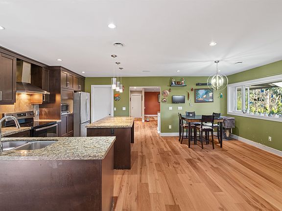 5th image of 1329 Appin Rd