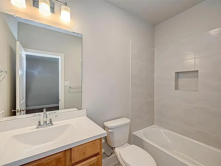 10738 Bridgeport Path Ct — Photo 23