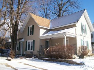 109 E Front St, Grand Ledge, MI 48837