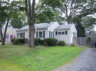 104 Holland Ave, Riverside, RI 02915