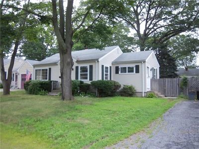 104 Holland Ave, Riverside, RI, 02915
