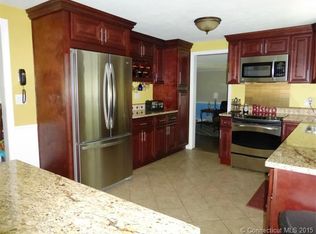 8 Lovely Dr, Enfield, CT 06082