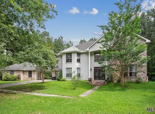 14643 Peairs Rd, Zachary, LA 70791