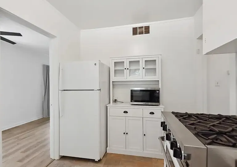 214 I St #216 — Photo 18