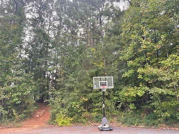 5th image of 202 Cambridge Way
