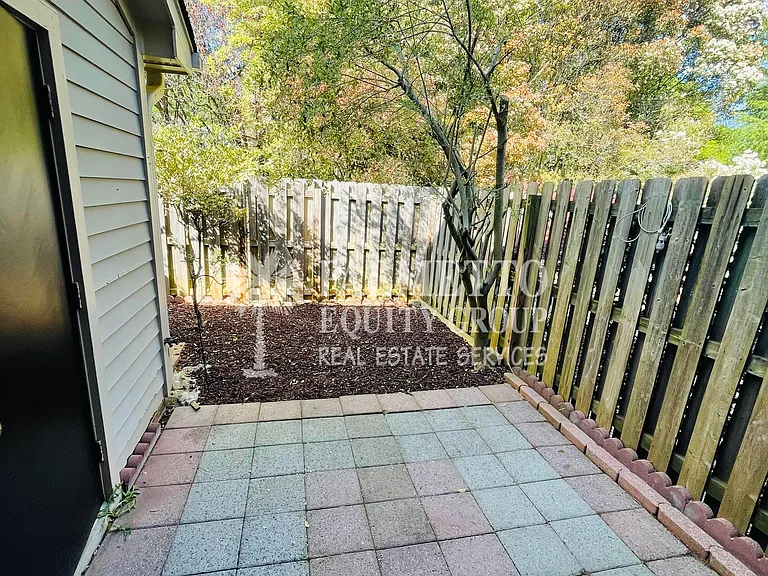 2607 Cottage Pl — Photo 13