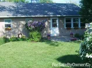 1107 N Midlothian Rd, Mundelein, IL 60060