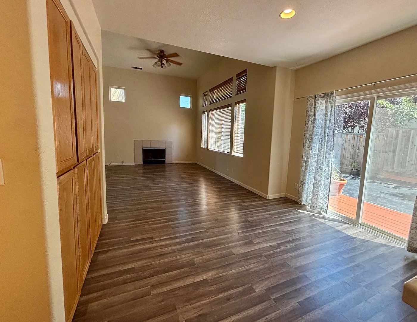 Charming 3 bedroom 2.5 Bath Home! — Photo 4