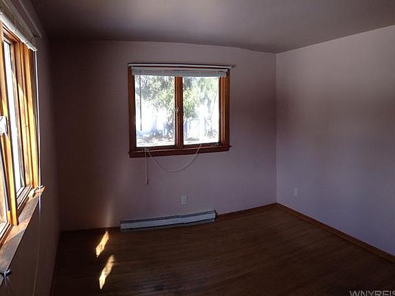 4th image of 123 Linwood Ave