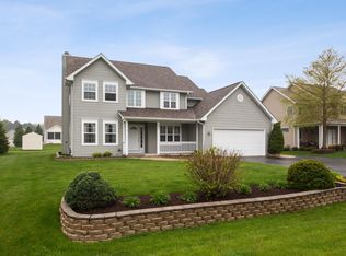 421 Fair Oaks Dr, Williams Bay, WI 53191