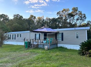 3330 Main St, Vernon, FL 32462