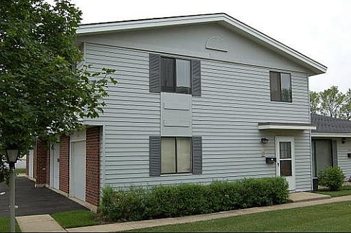 1st image of 214 Sagamore Ct #214
