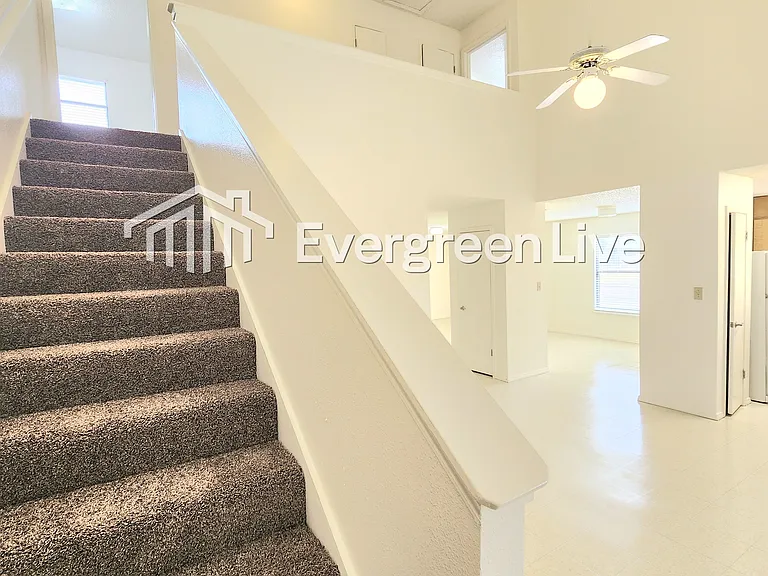 2303 Sandia Ct — Photo 15