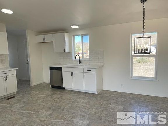 3rd image of 7900 Pueblo Dr
