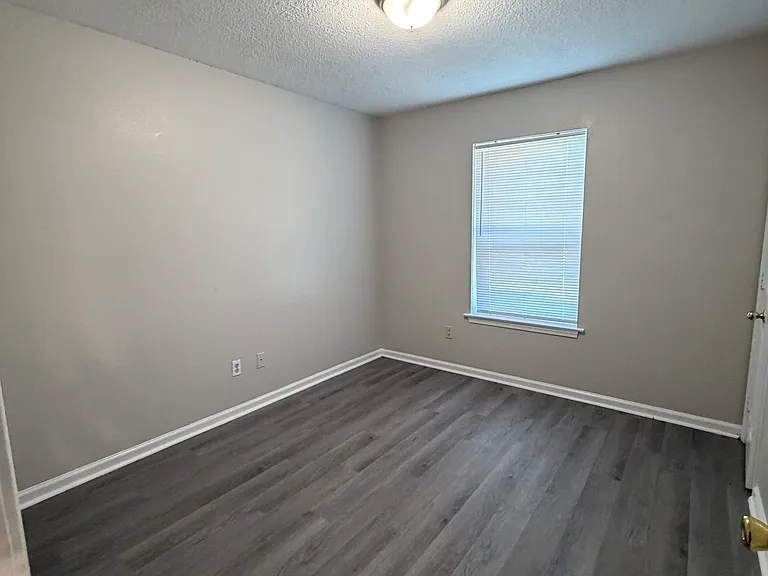 707 E Lawnwood Ave — Photo 11