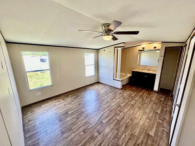 16394 County Road 1526garden Oaks #137 — Photo 4