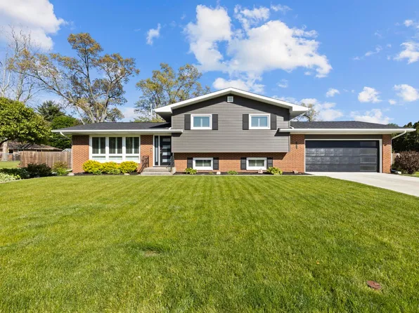 1528 N Bay Dr, Elkhart, IN 46514