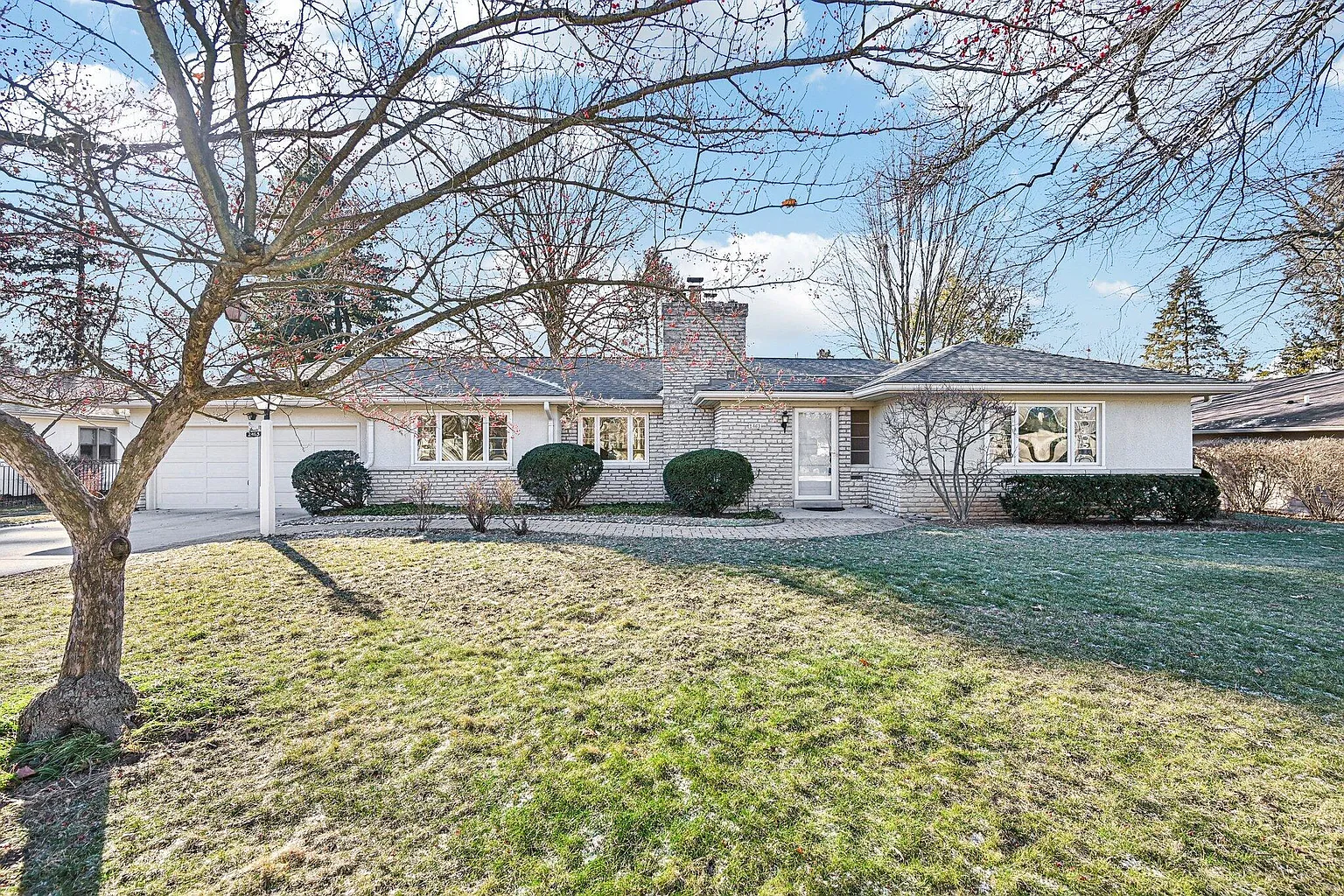 2463 Brixton Rd photo 1