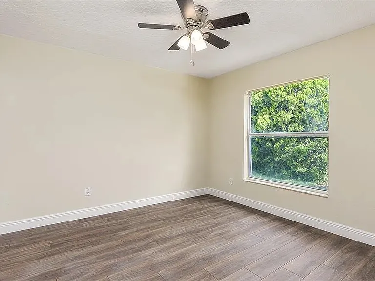 357 Greeley Loop — Photo 4