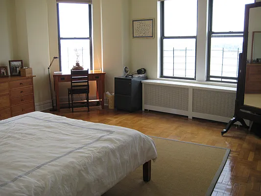 Rented by Rita S Citrin, LREB | media 25