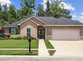 207 Liza Ct, Montz, LA 70068