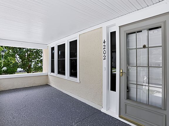 4th image of 4202 N Capitol Ave