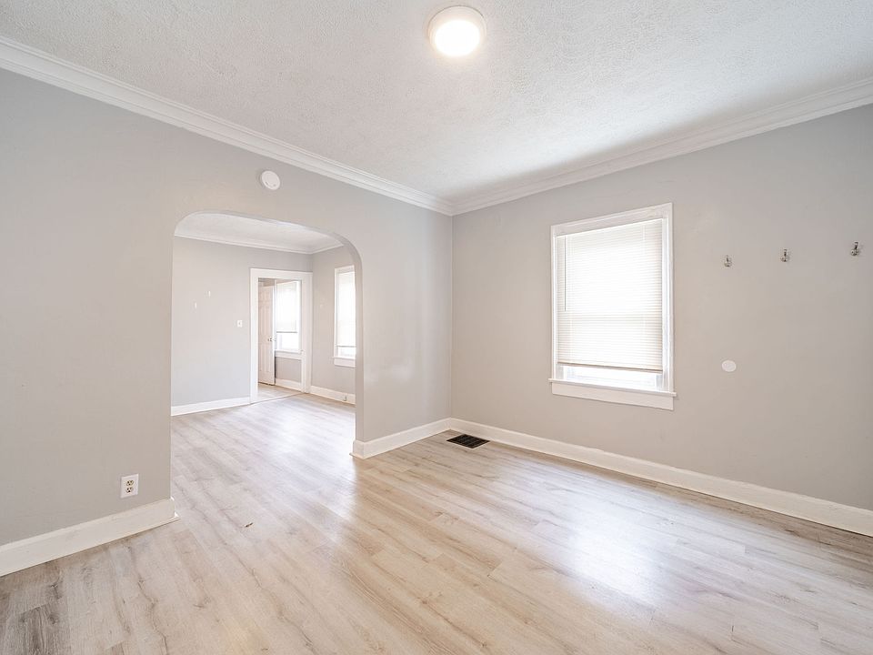1st image of 4031 Boulevard Pl