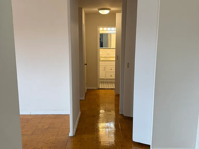 39 E 39th St #2L — Photo 27