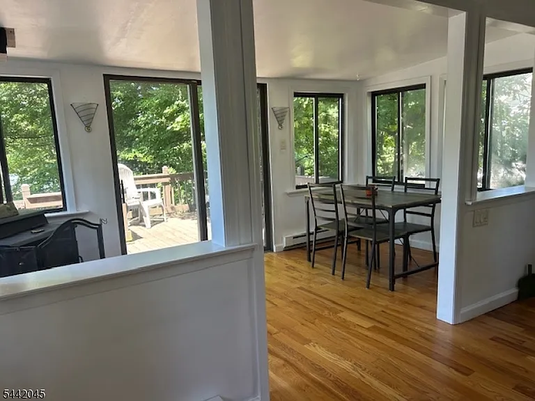 19 Windemere Ave #10 — Photo 5