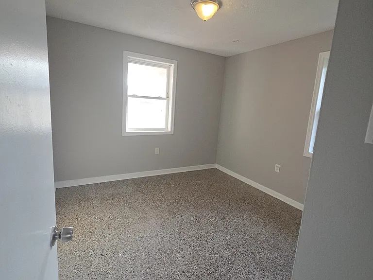 310 Helen St #310 — Photo 7