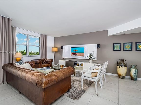 5th image of 10140 W Bay Harbor Dr APT 503C