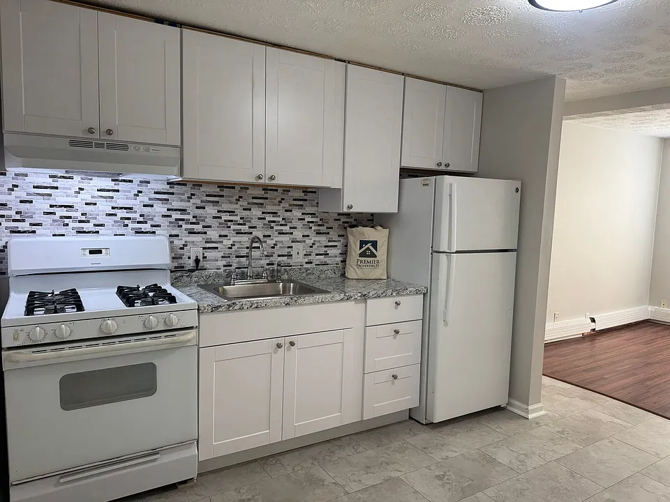 118 Benefit St