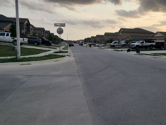 5th image of 1319 Breanna Ln