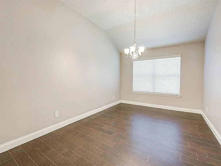 21611 Country Club Green Way — Photo 14