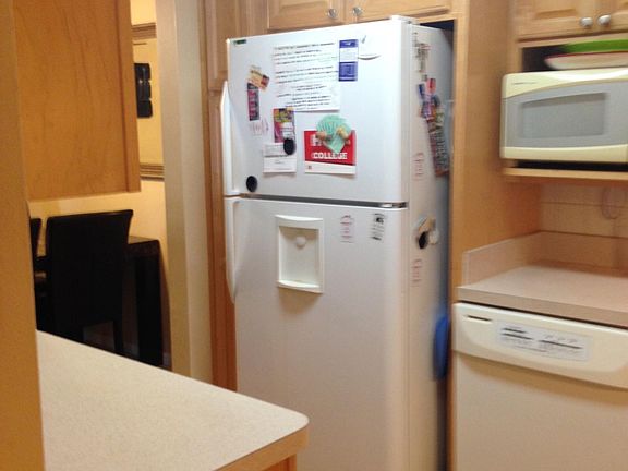 5th image of 7323 Blackburn Ave APT 101