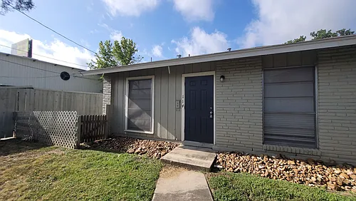 110-122 San Angelo Blvd Photo 1
