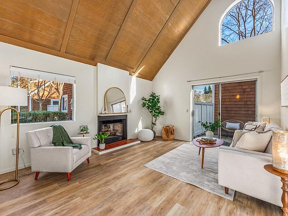 2nd image of 2418 Lakeview Drive