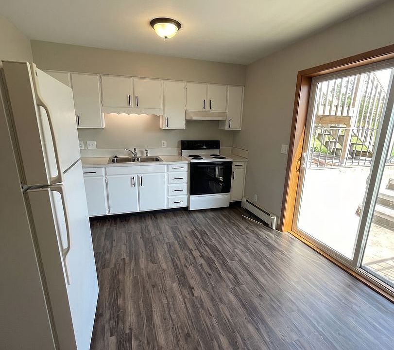 1st image of 1344 Meadow Ln #D