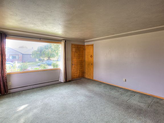 5th image of 727 E Courtland Ave