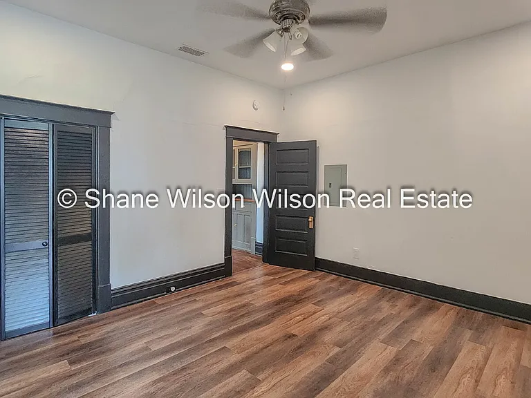 2406 Bailey Ave — Photo 10