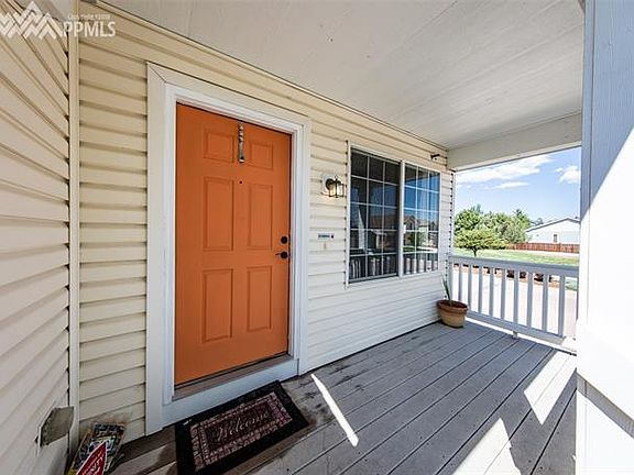 4th image of 8204 Cedar Chase Dr
