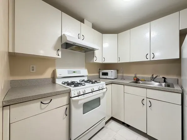 250 Maryland Ave #1, Staten Island, NY 10305