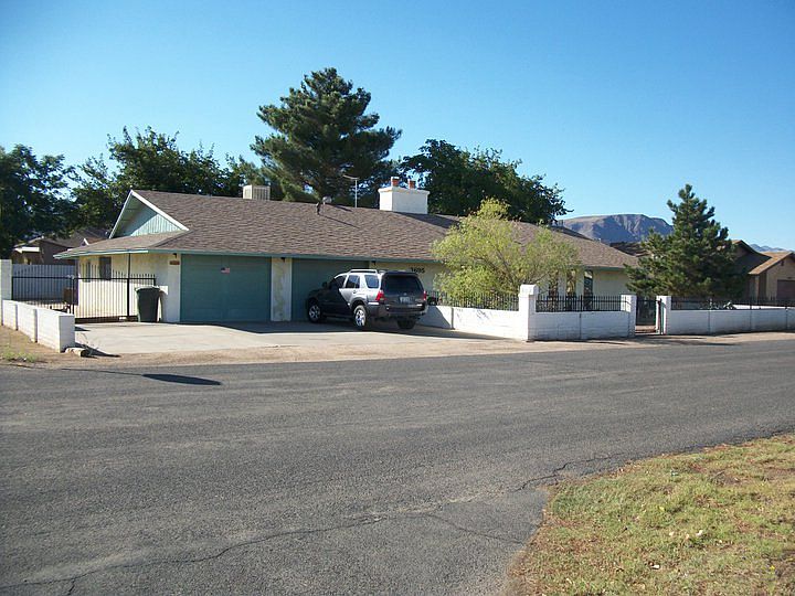 2nd image of 3695 N Skylark Rd