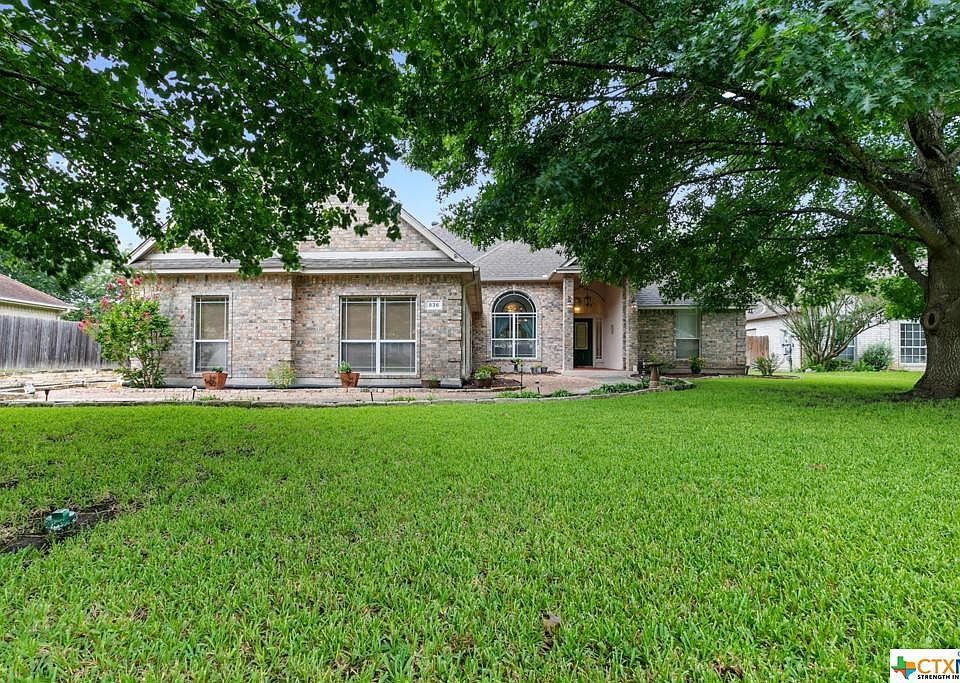 1st image of 836 Crown Cir