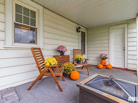 4th image of 1108 W Loucks Ave