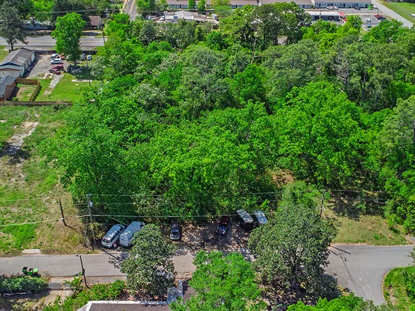 907 Southern Ave, Warner Robins, GA 31093