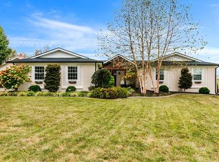 101 Lone Oak Dr, Nicholasville, KY 40356