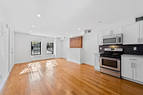 Rented by Nooklyn NYC LLC | media 3